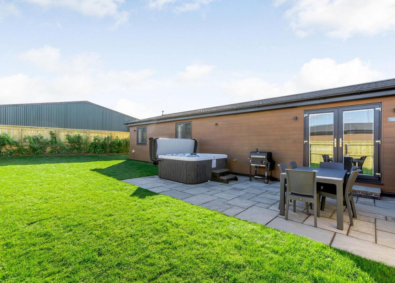 Cotswold Gateway Escape Hotel Offenham Kültér fotó