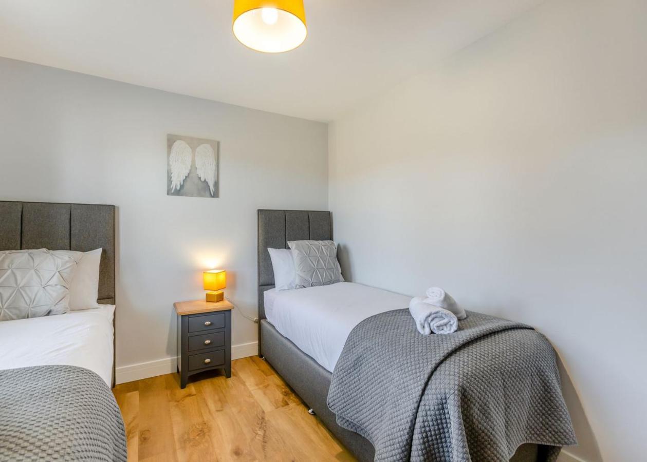 Cotswold Gateway Escape Hotel Offenham Kültér fotó