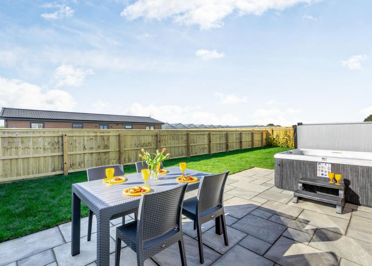 Cotswold Gateway Escape Hotel Offenham Kültér fotó