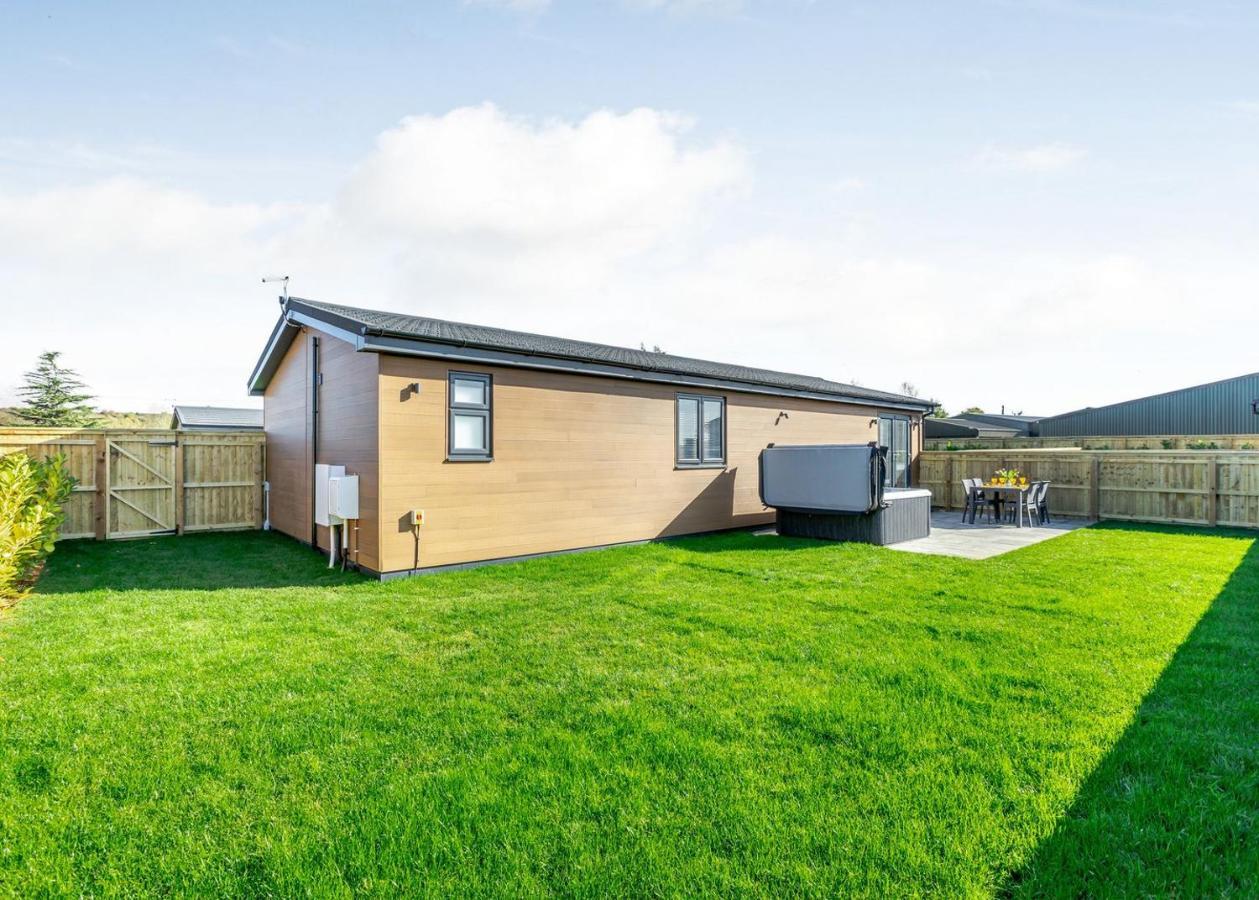 Cotswold Gateway Escape Hotel Offenham Kültér fotó